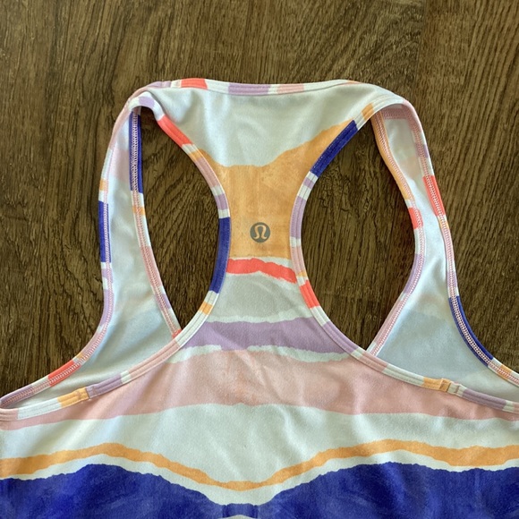 Lululemon tank top - Picture 3 of 3